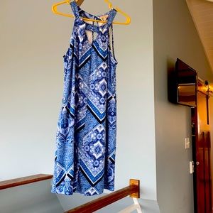 Keyhole sleeveless dress - stretch